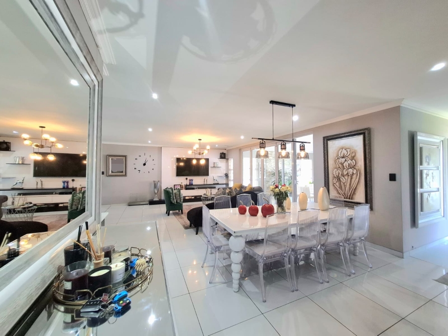 5 Bedroom Property for Sale in Gonubie Eastern Cape